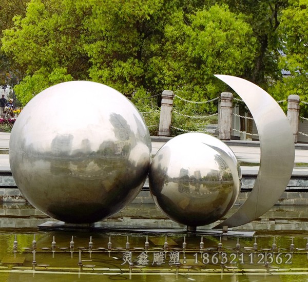 不銹鋼鏡面球公園雕塑