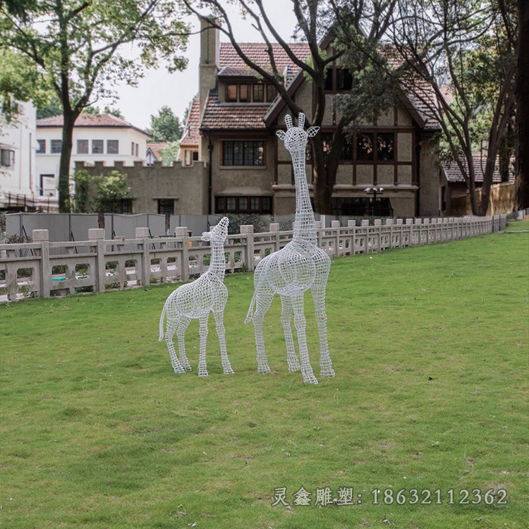 不銹鋼鏤空長頸鹿公園雕塑