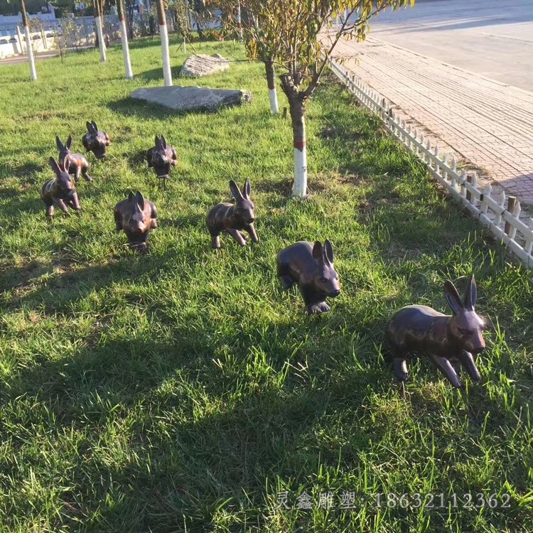 奔跑兔子動物景觀銅雕