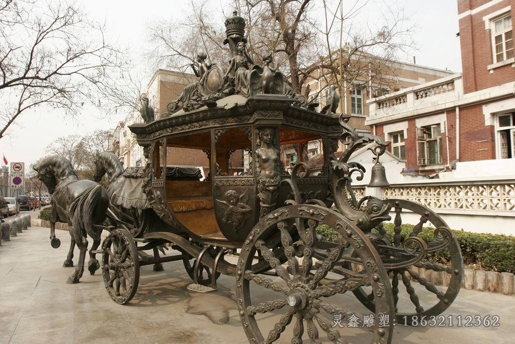 古代馬車抽象標志銅雕