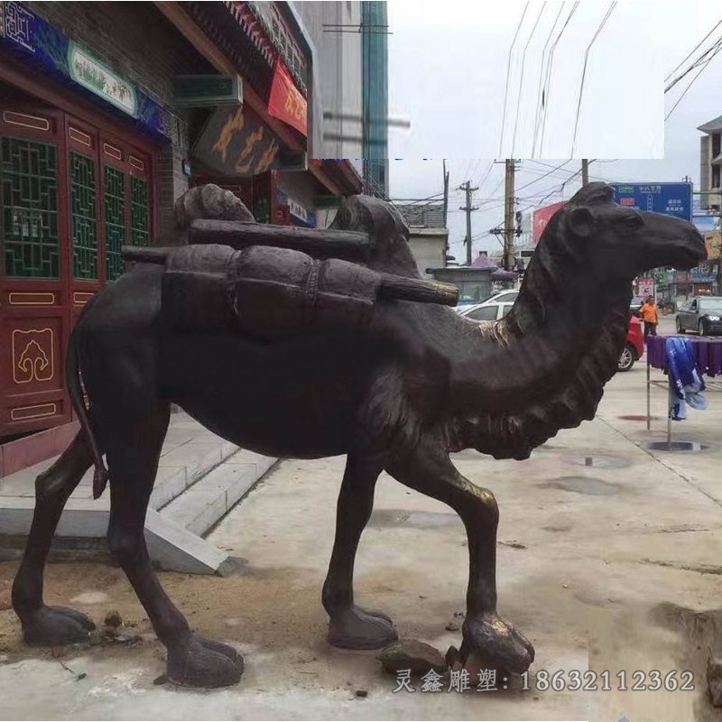 動物駱駝小區(qū)標志銅雕