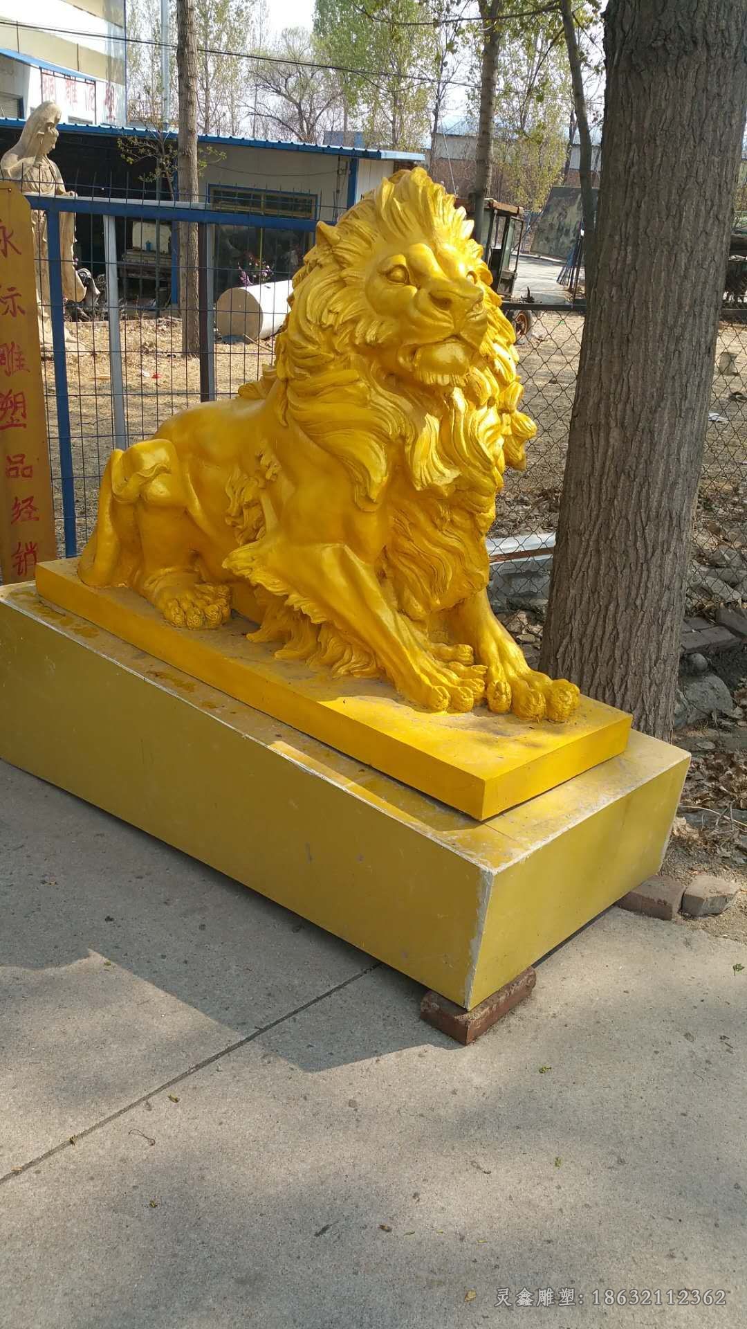 金色獅子動物景觀銅雕