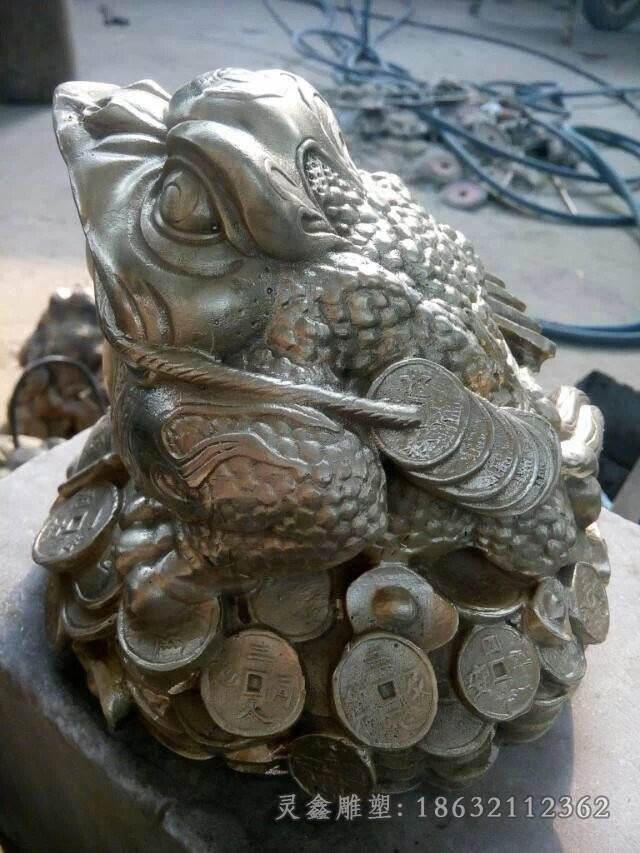 招財(cái)金蟾庭院景觀銅雕